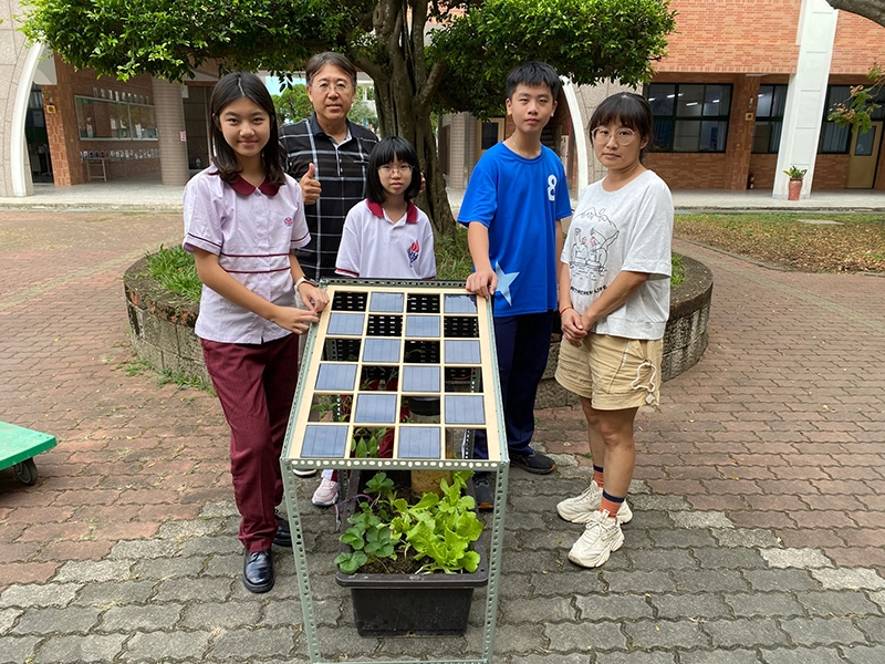將AI於廚餘減量之應用—智慧節能植栽盆實作成果展示。